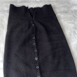 High quality full knit black skirt!
